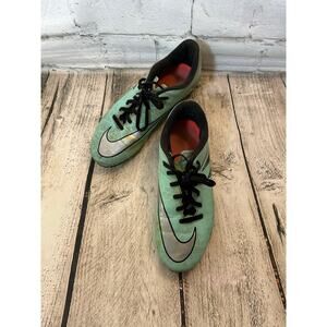 NIKE JR Boy’s HyperVenom Phelon II Firm Ground Soccer Cleats / Size: 5Y